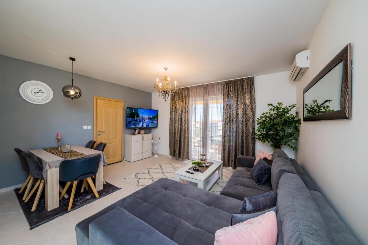 Ivana Apartment 特罗吉尔 外观 照片