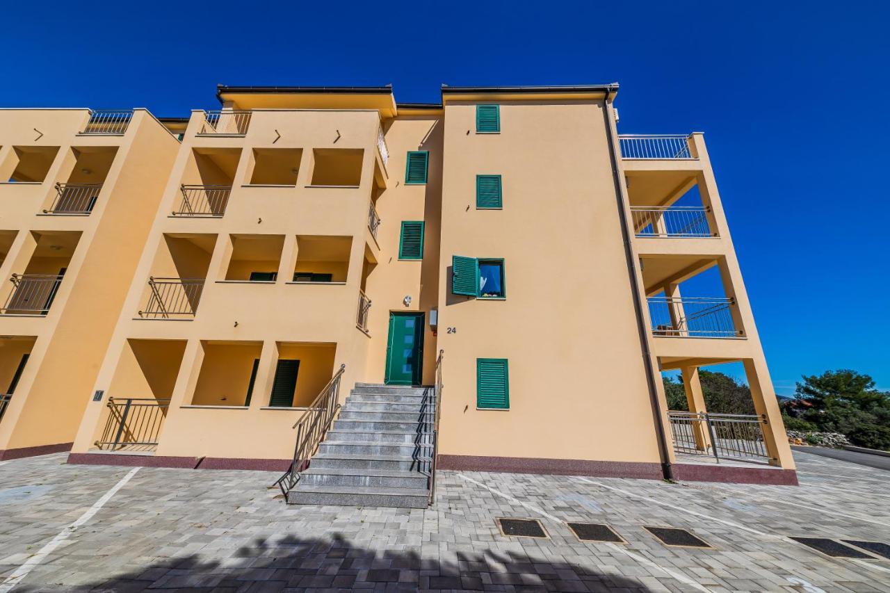 Ivana Apartment 特罗吉尔 外观 照片